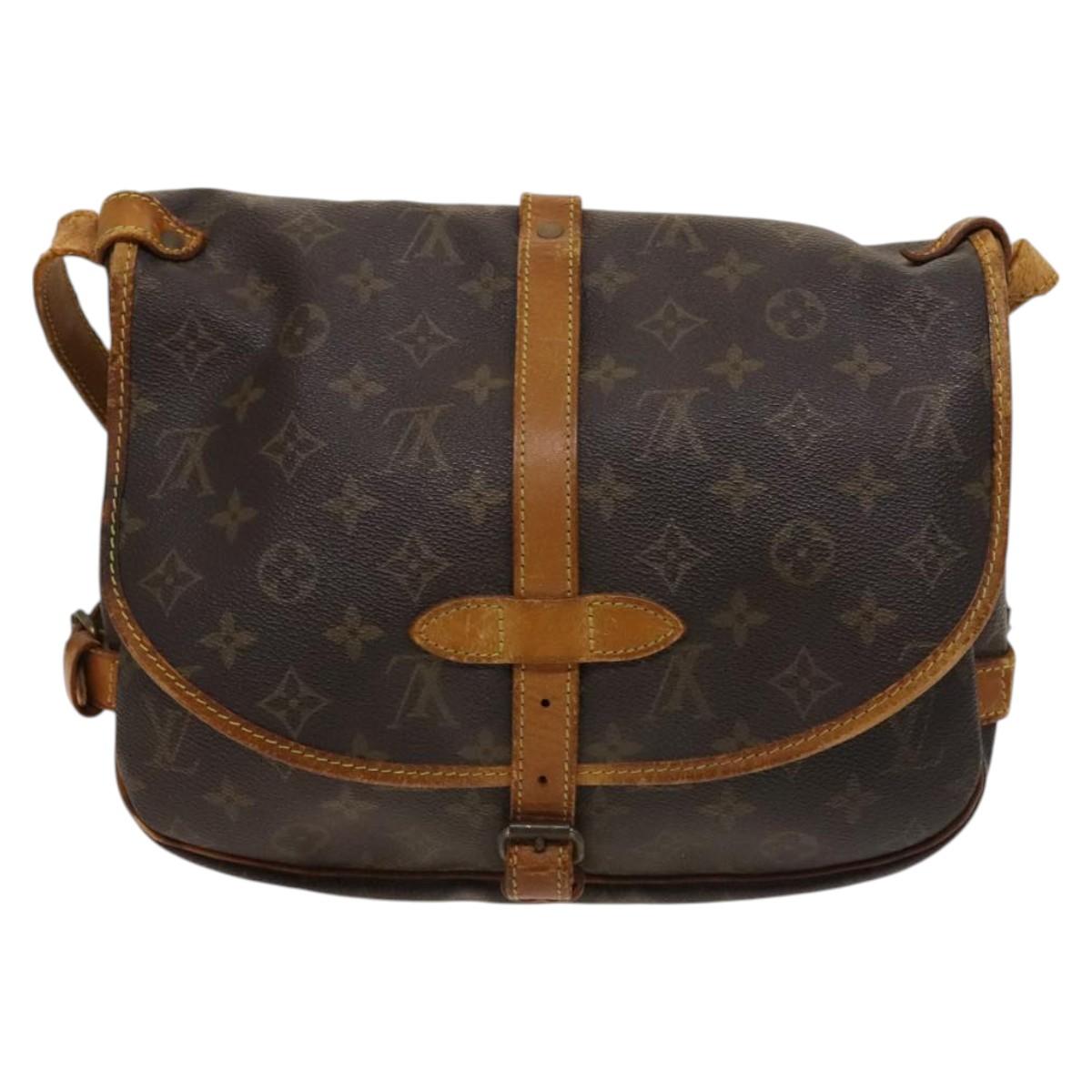 LOUIS VUITTON Monogram Saumur 30 Shoulder Bag M42256 LV Auth bs25355