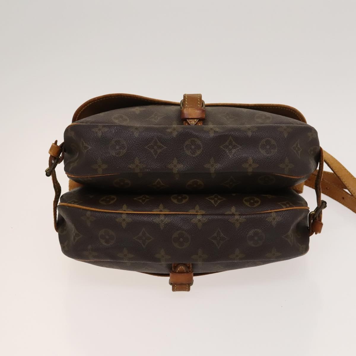 LOUIS VUITTON Monogram Saumur 30 Shoulder Bag M42256 LV Auth bs25355