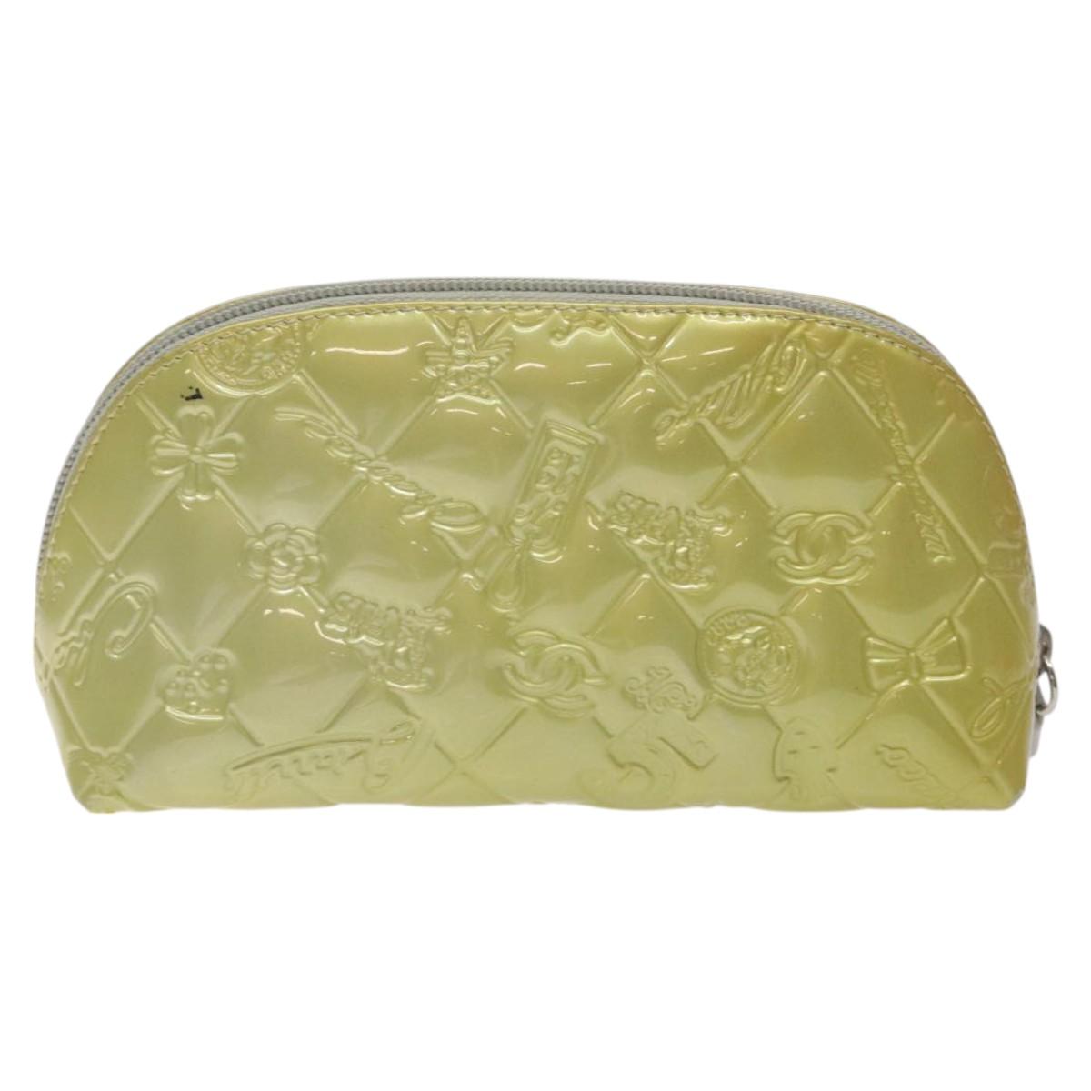 CHANEL Pouch Enamel Silver CC Auth bs26759