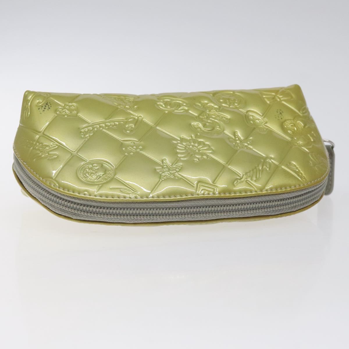 CHANEL Pouch Enamel Silver CC Auth bs26759