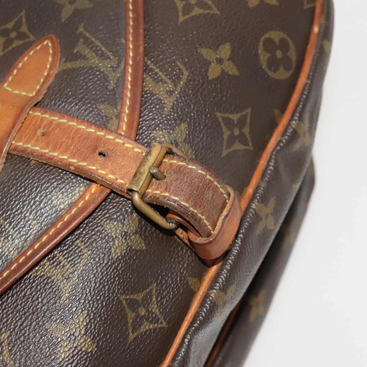 LOUIS VUITTON Monogram Saumur 30 Shoulder Bag M42256 LV Auth bs28187