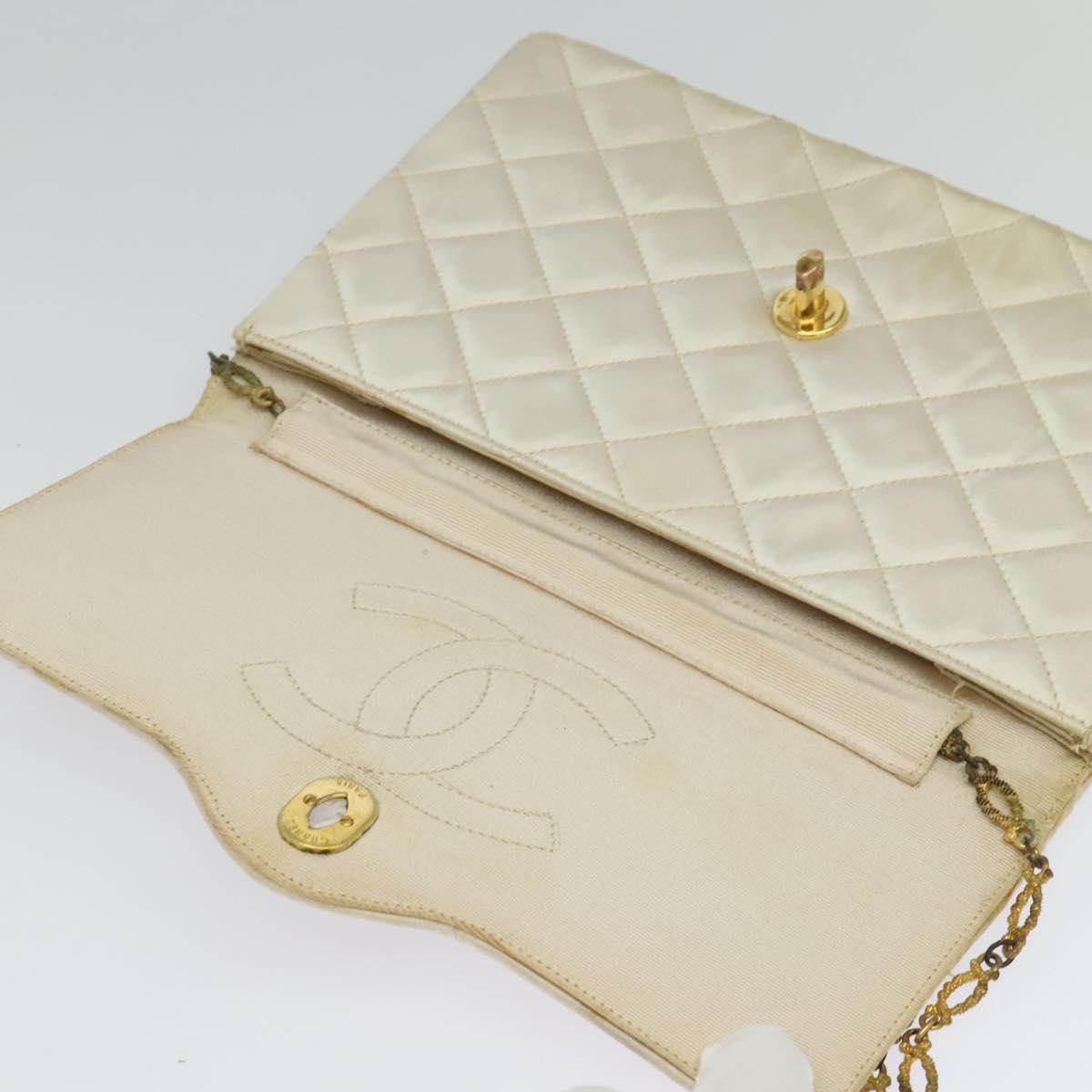 CHANEL Paris Limited Matelasse Chain Bag Satin White Gold CC Auth bs28858