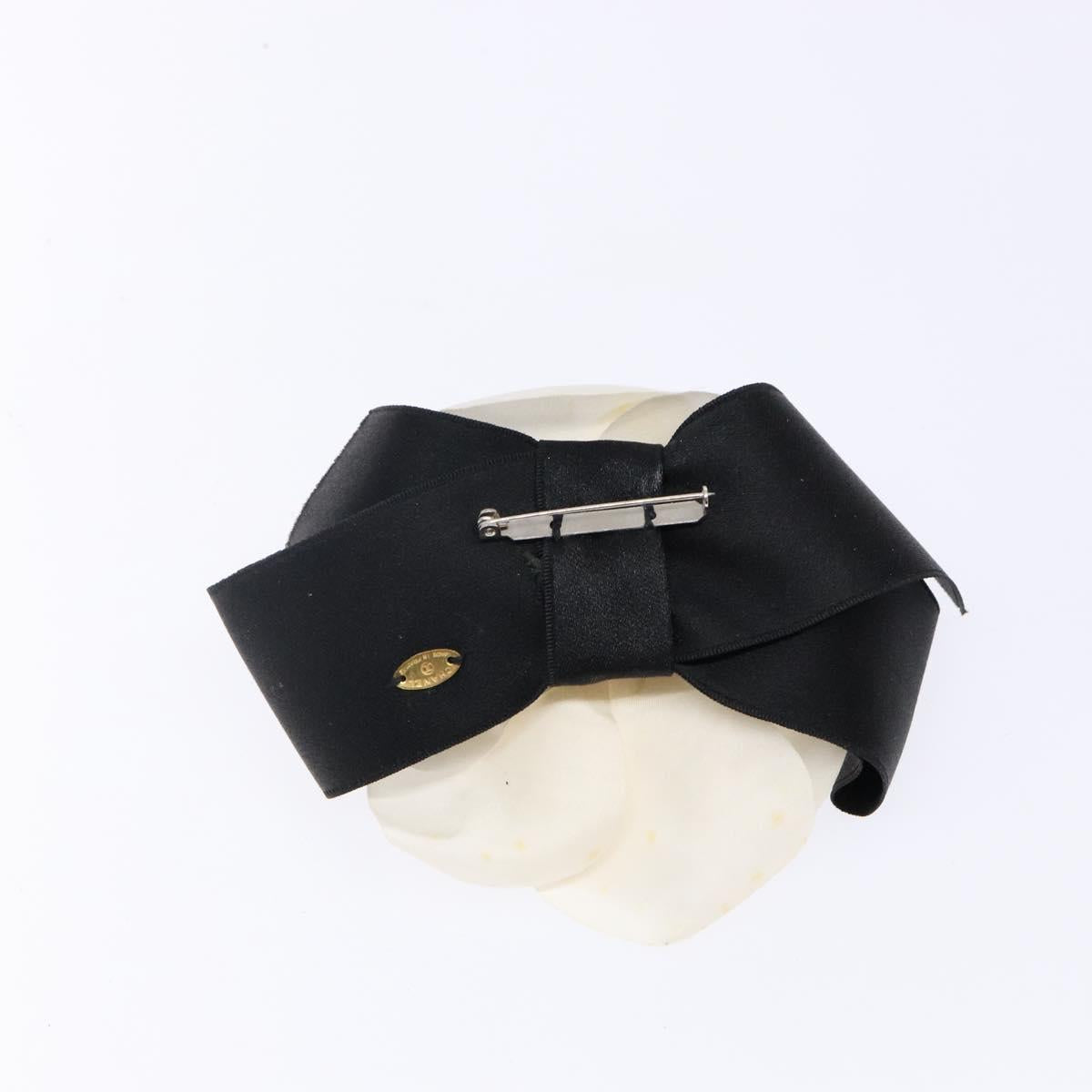 CHANEL Camelia Brooch Nylon White CC Auth bs29161