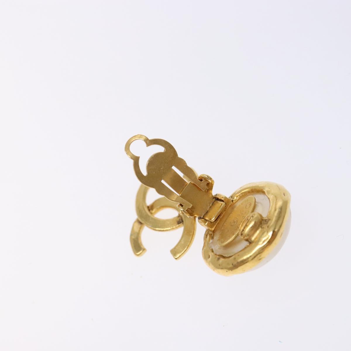 CHANEL Earring metal Gold CC Auth bs29181