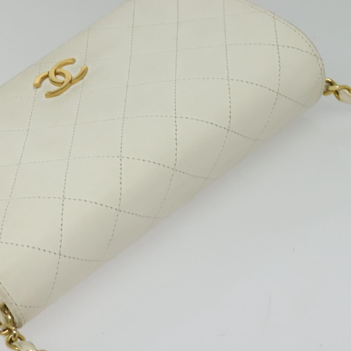 CHANEL Matelasse Chain Shoulder Bag Leather White Gold CC Auth bs29210