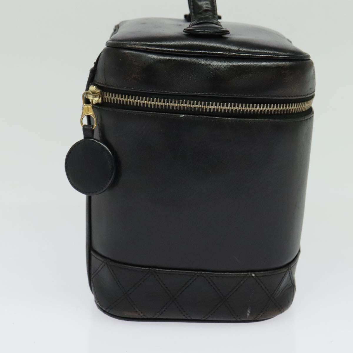 CHANEL Vanity Pouch Leather Black Gold CC Auth bs29211