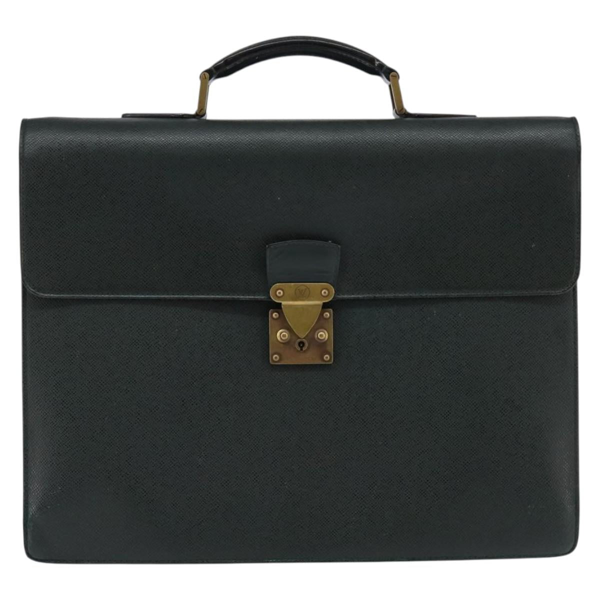 LOUIS VUITTON Taiga Serviette Moskova Business Bag Epicea M30034 LV Auth bs29223