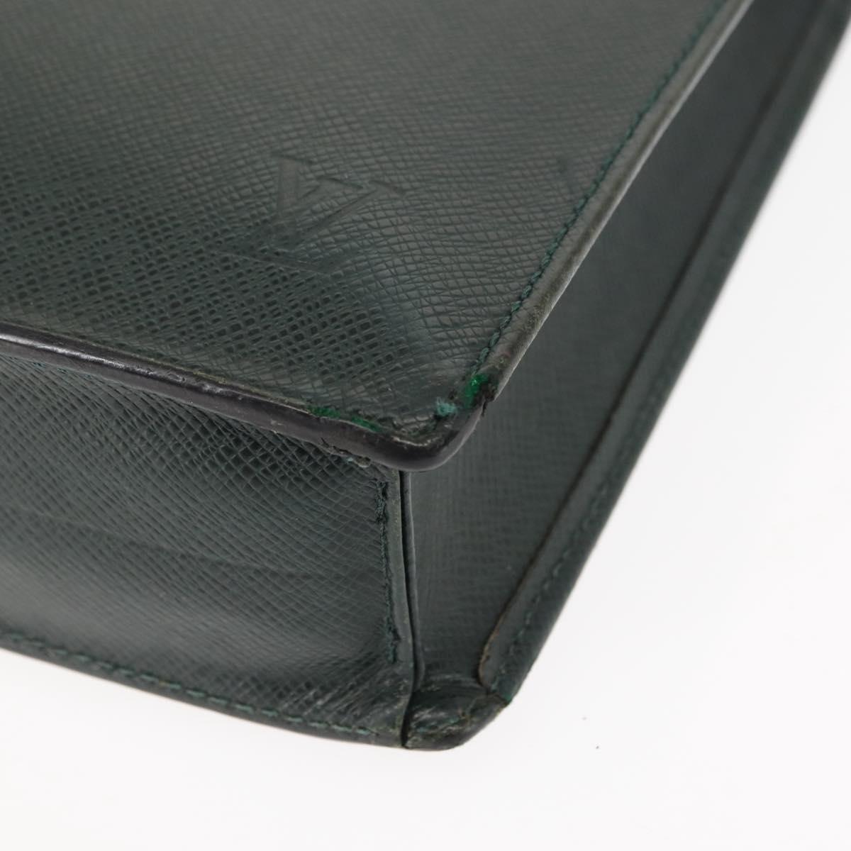LOUIS VUITTON Taiga ServietteKourad Business Bag Epicea T16786 LV Auth bs29756