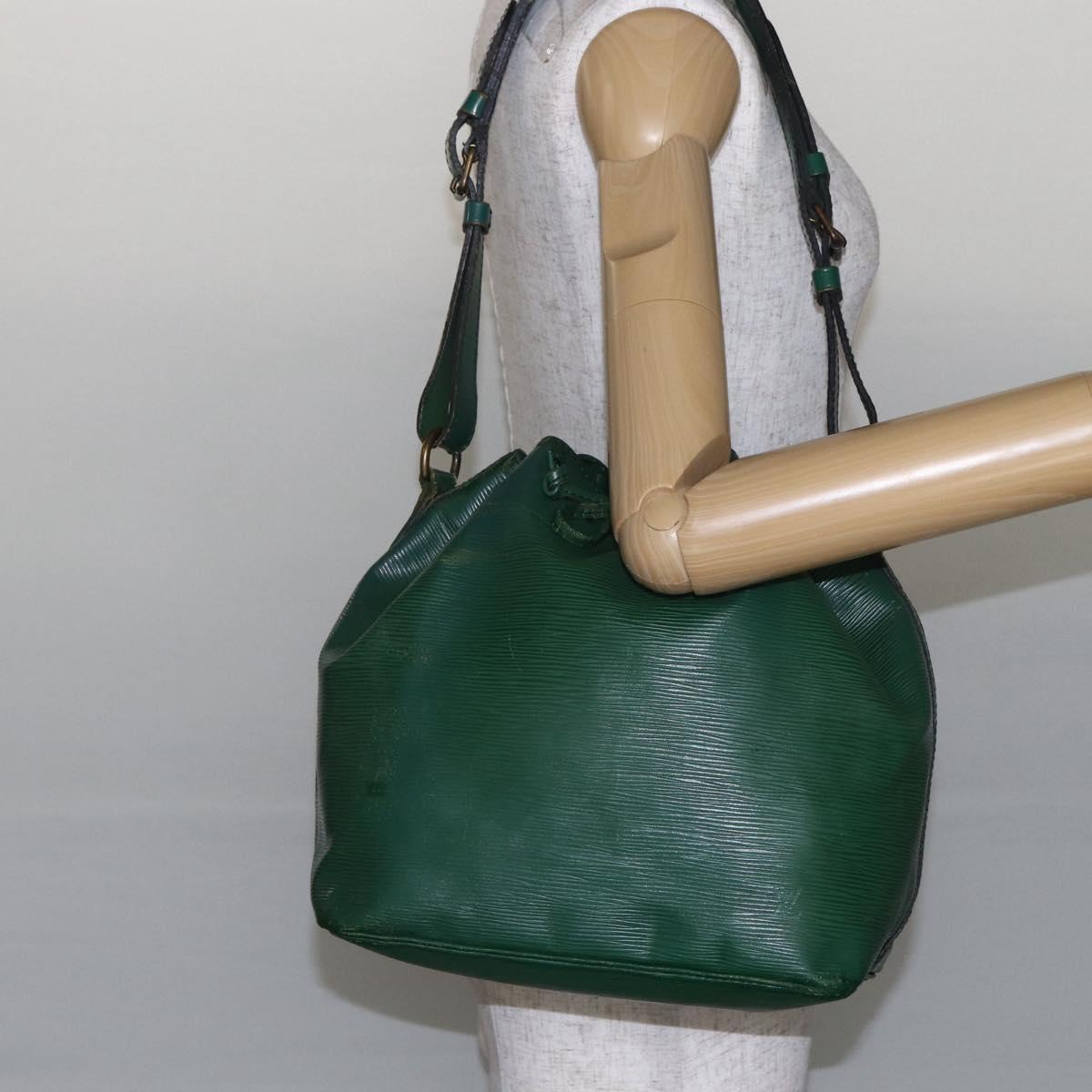 LOUIS VUITTON Epi Petit Noe Shoulder Bag Green M44104 LV Auth bs29867