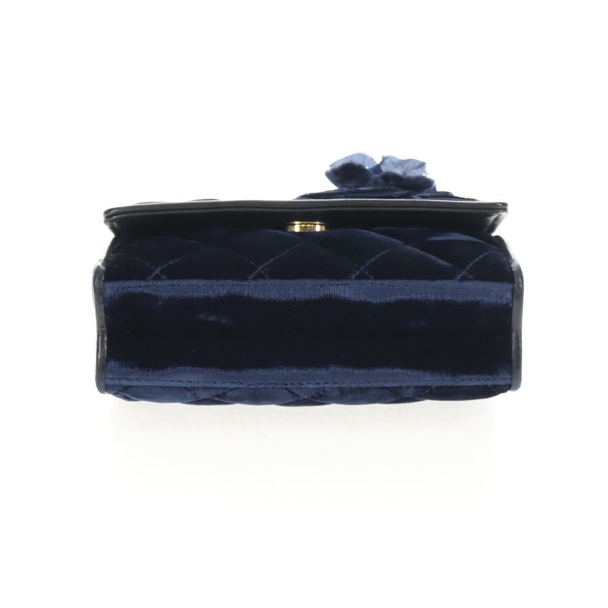 CHANEL Camellia Matelasse Flap Chain Bag Velor Navy Gold CC Auth bs29963V