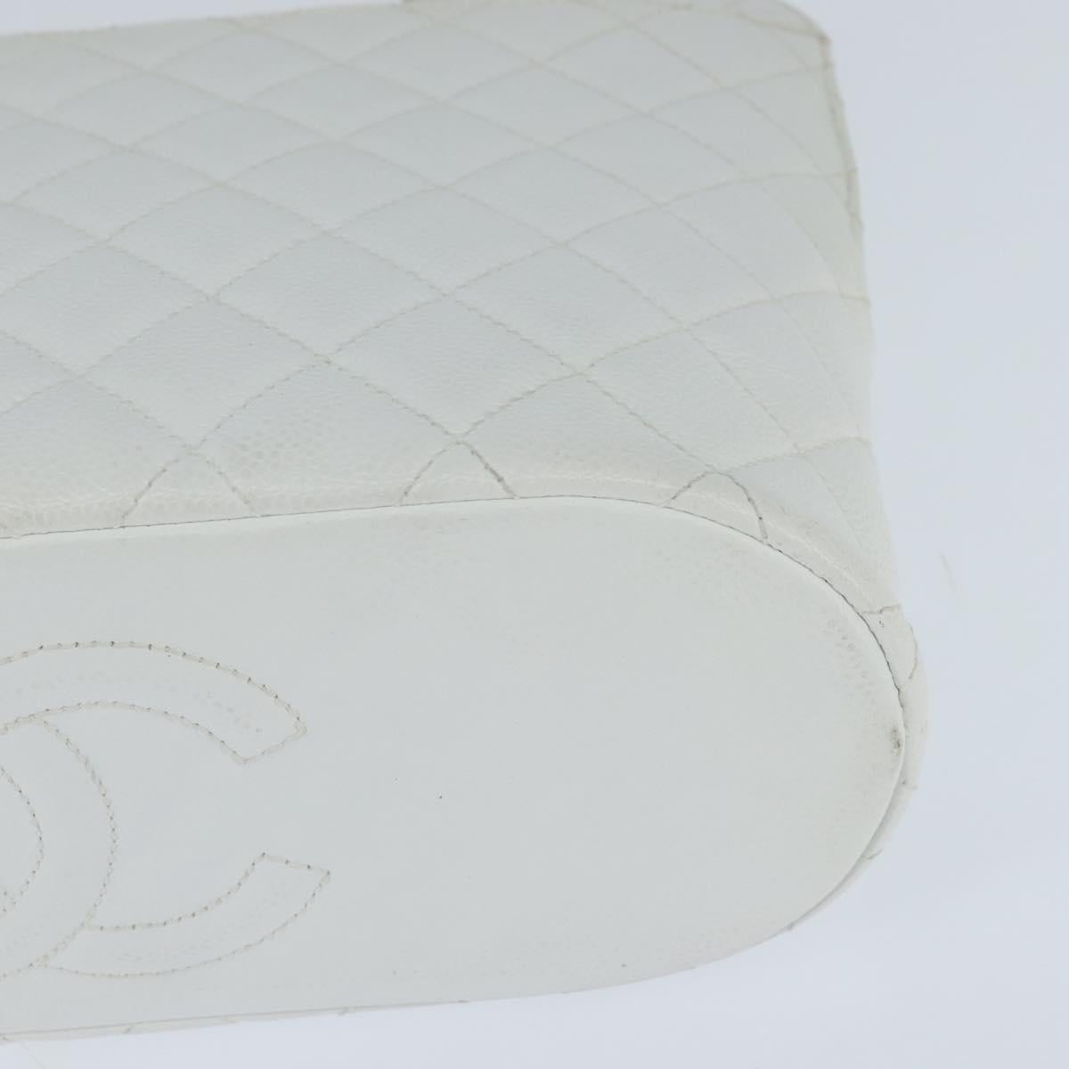 CHANEL Matelasse Tote Bag Caviar Skin White CC Auth bs30478