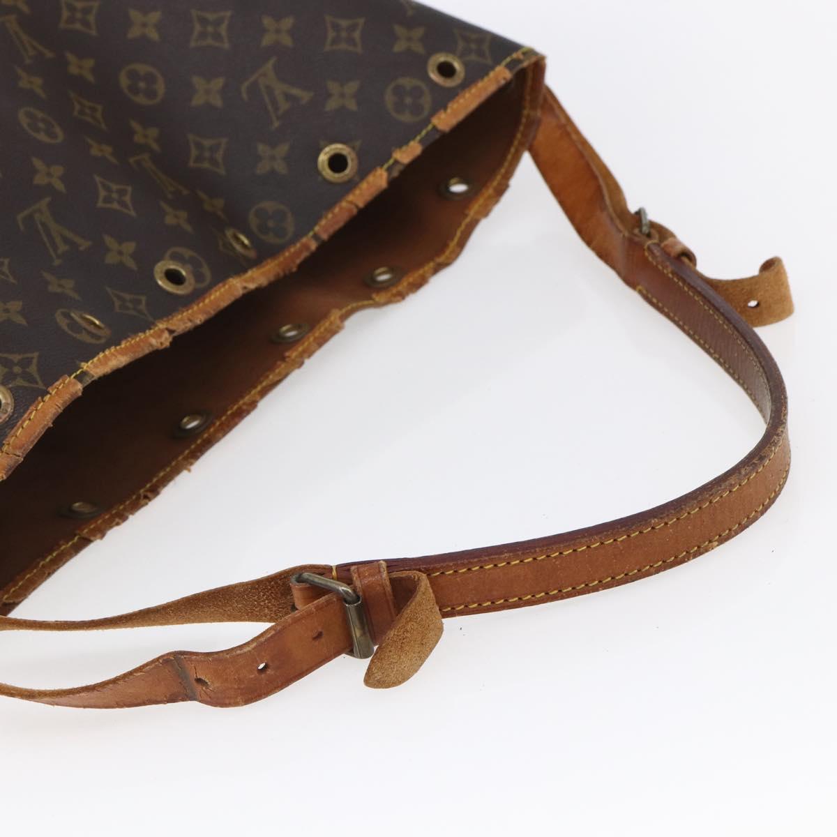 LOUIS VUITTON Monogram Noe Shoulder Bag M42224 LV Auth bs30591
