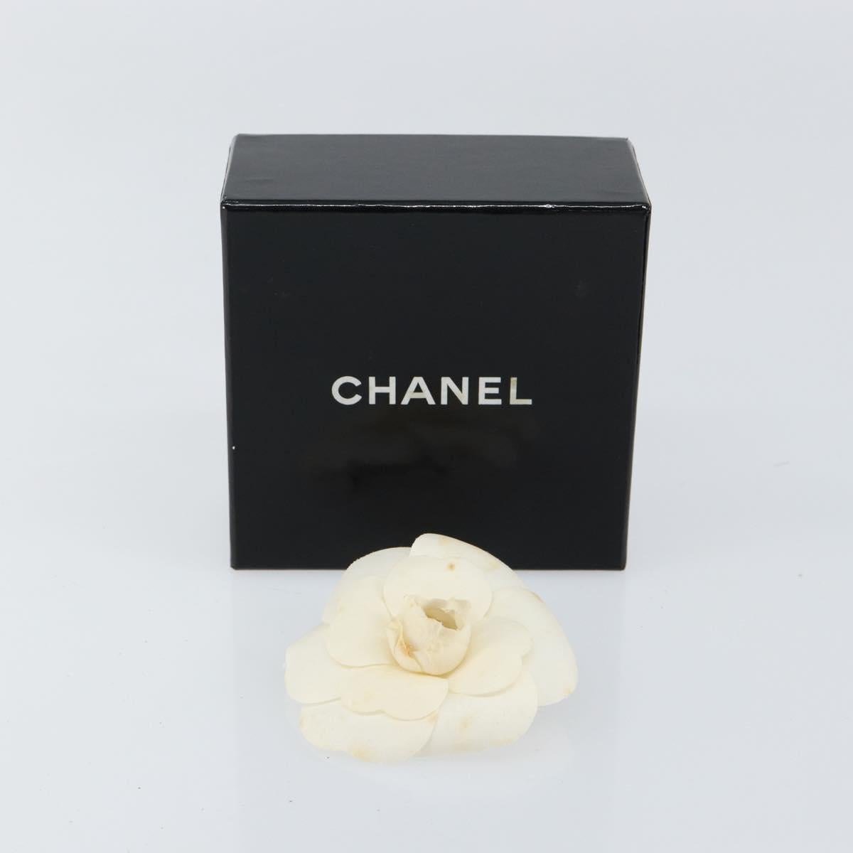 CHANEL Camelia Brooch Nylon White CC Auth bs30592