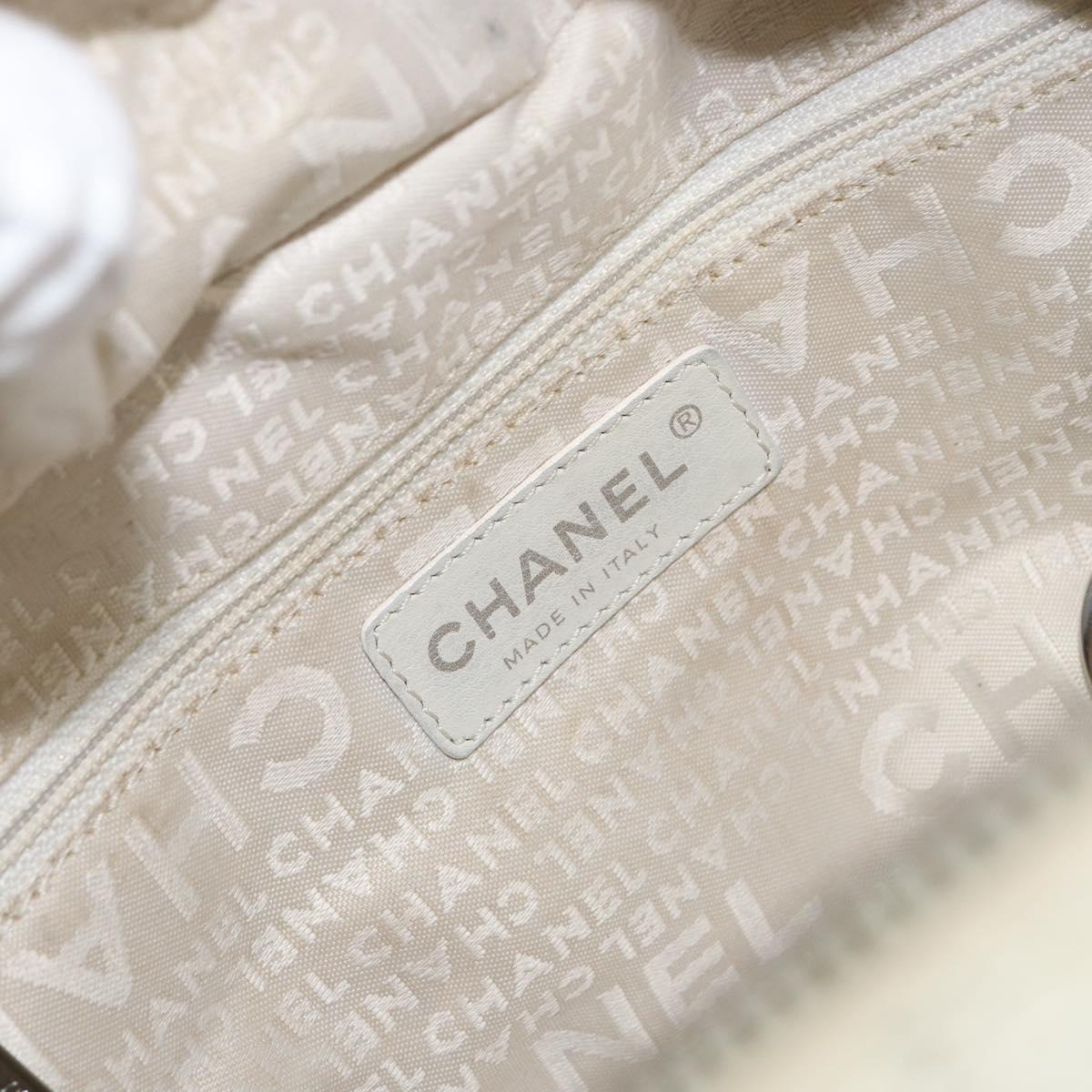 CHANEL Choco Bar Shoulder Bag Caviar Skin White Silver CC Auth bs30605