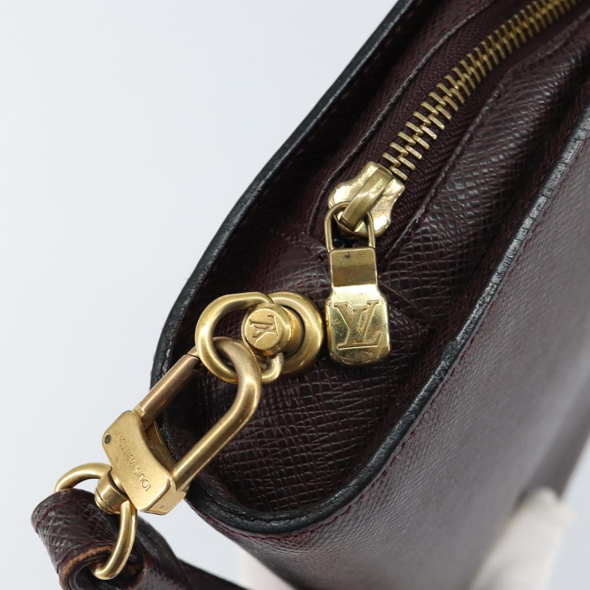 LOUIS VUITTON Taiga Baikal Clutch Bag Acajou M30186 LV Auth bs30620