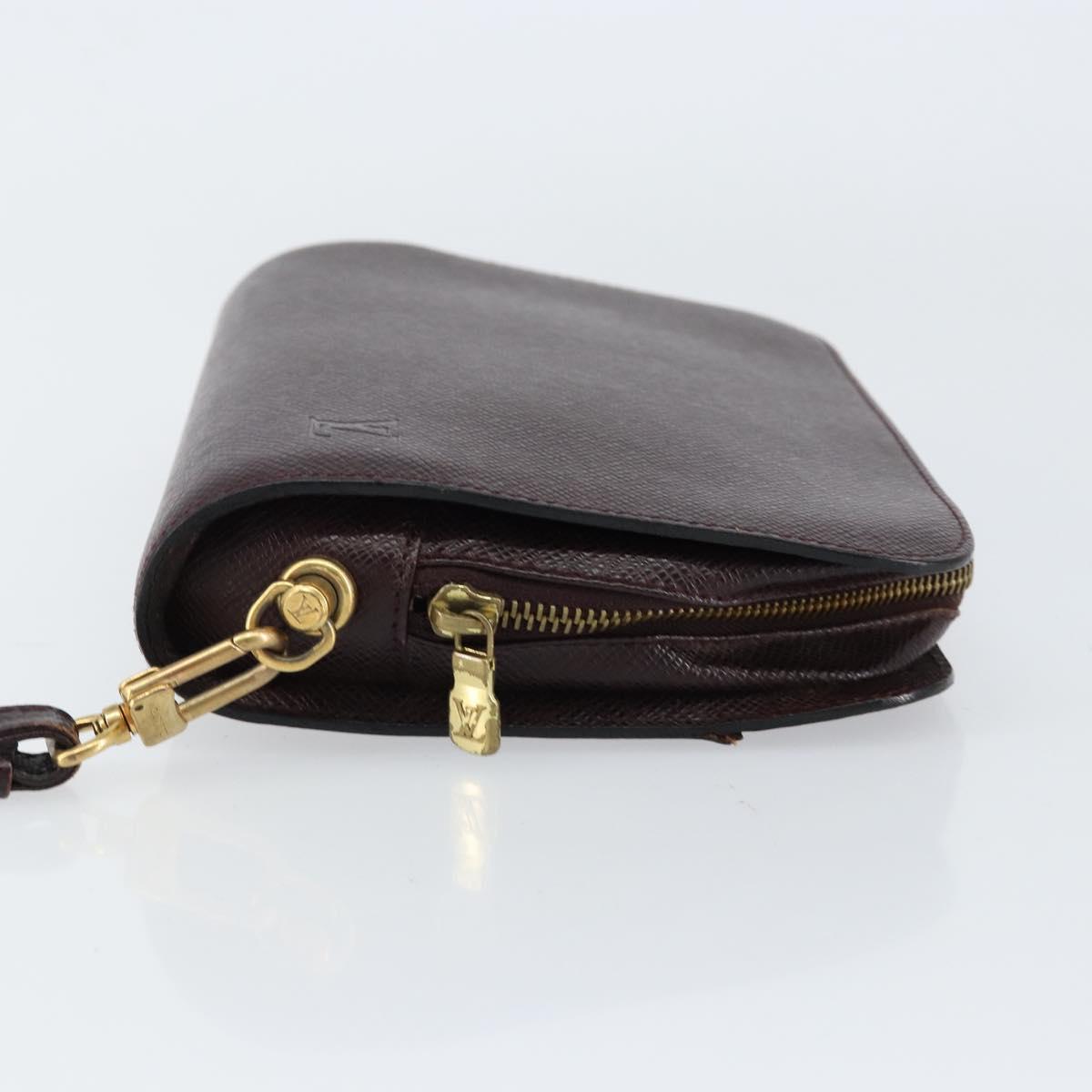 LOUIS VUITTON Taiga Baikal Clutch Bag Acajou M30186 LV Auth bs30620