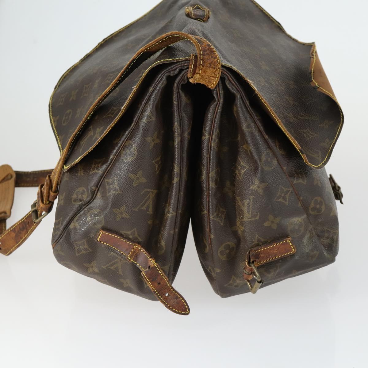 LOUIS VUITTON Monogram Saumur 35 Shoulder Bag M42254 LV Auth bs30831