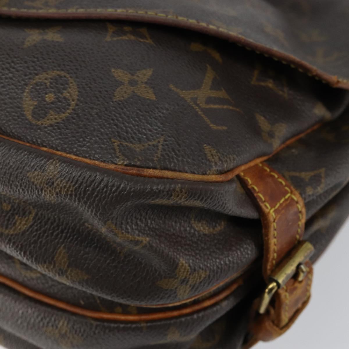 LOUIS VUITTON Monogram Saumur 30 Shoulder Bag M42256 LV Auth bs30834