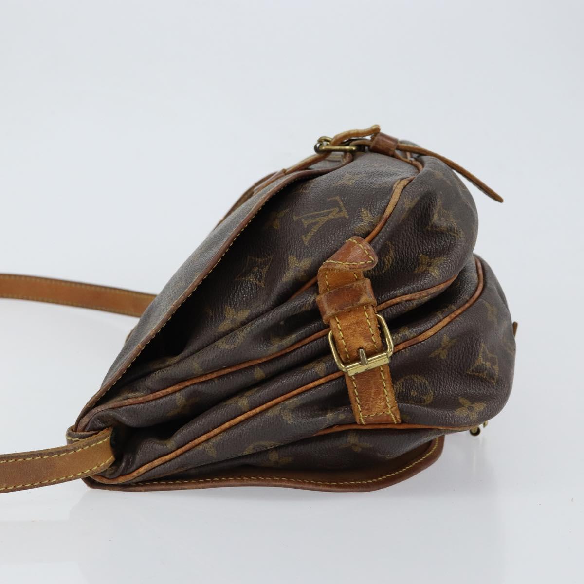 LOUIS VUITTON Monogram Saumur 30 Shoulder Bag M42256 LV Auth bs30834