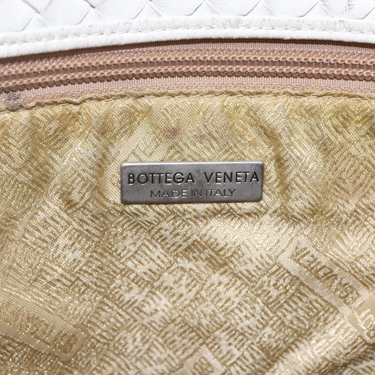 BOTTEGA VENETA INTRECCIATO Shoulder Bag Leather White Silver Auth bs30958
