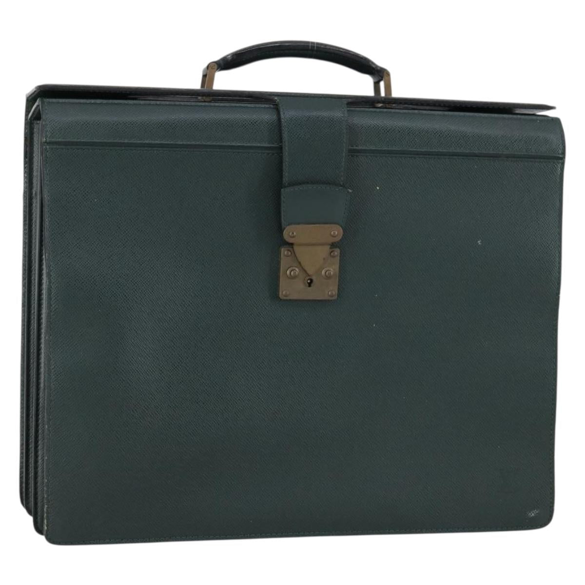 LOUIS VUITTON Taiga Pilot Case Ural Business Bag Epicea M30024 LV Auth bs31099
