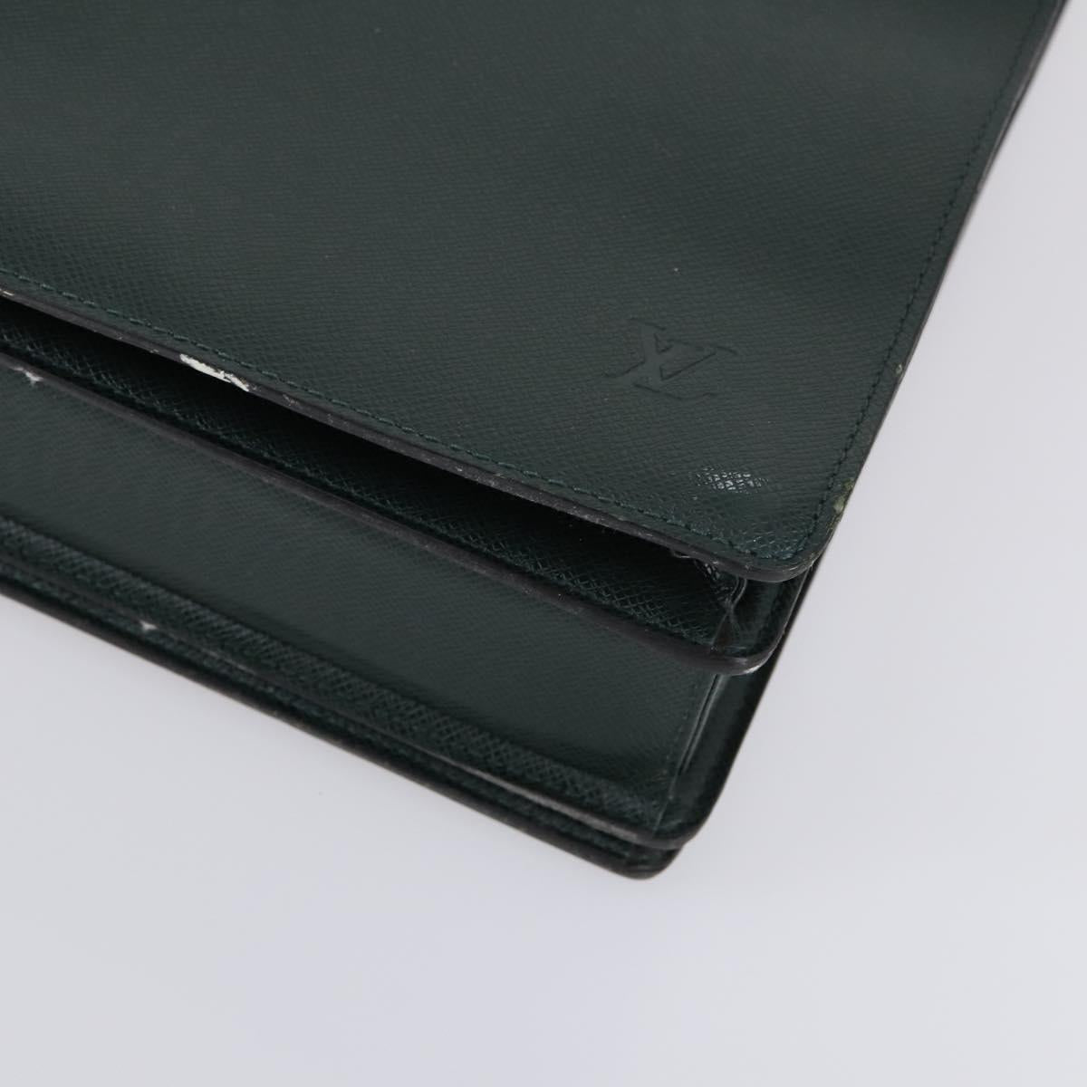 LOUIS VUITTON Taiga Pilot Case Ural Business Bag Epicea M30024 LV Auth bs31099