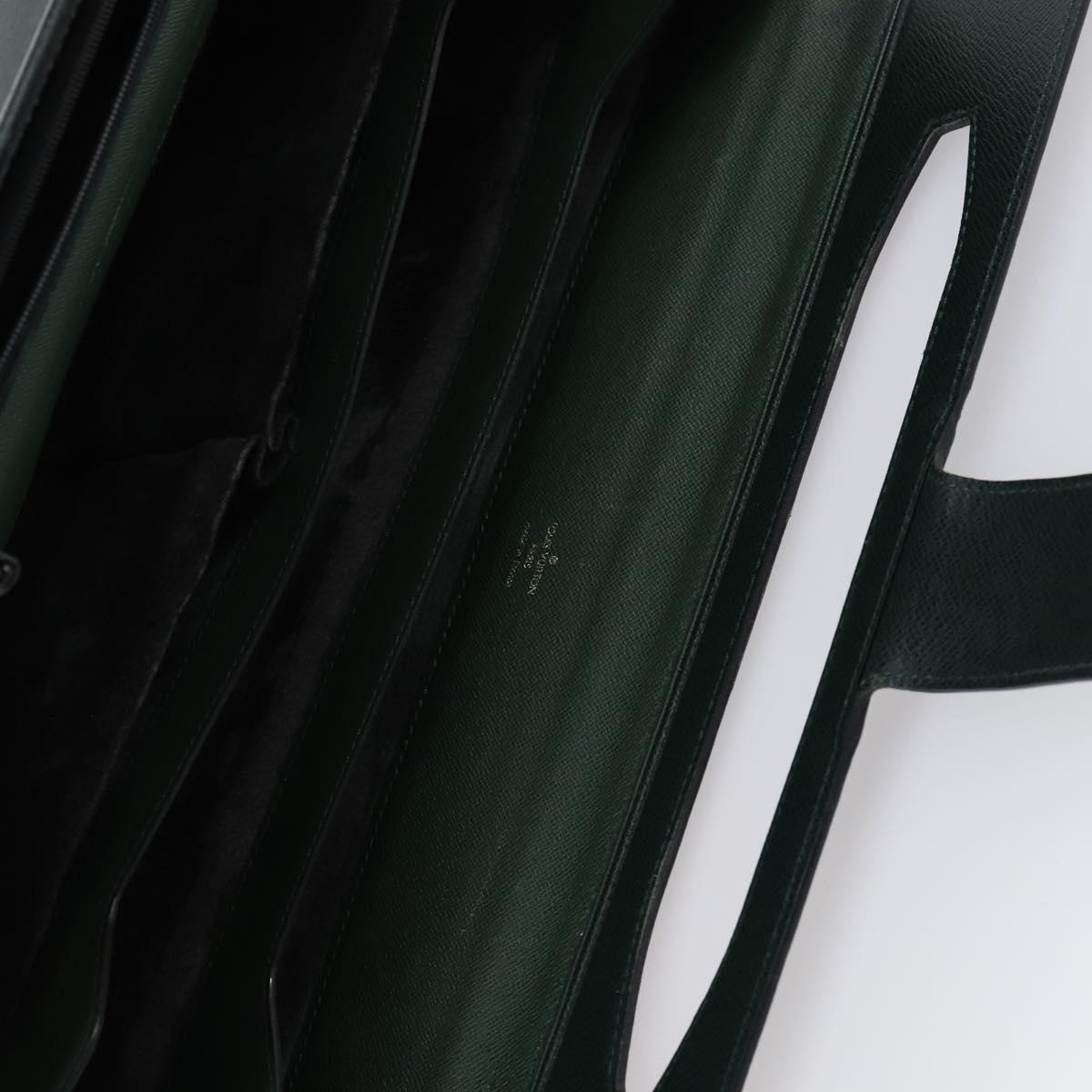 LOUIS VUITTON Taiga Pilot Case Ural Business Bag Epicea M30024 LV Auth bs31099