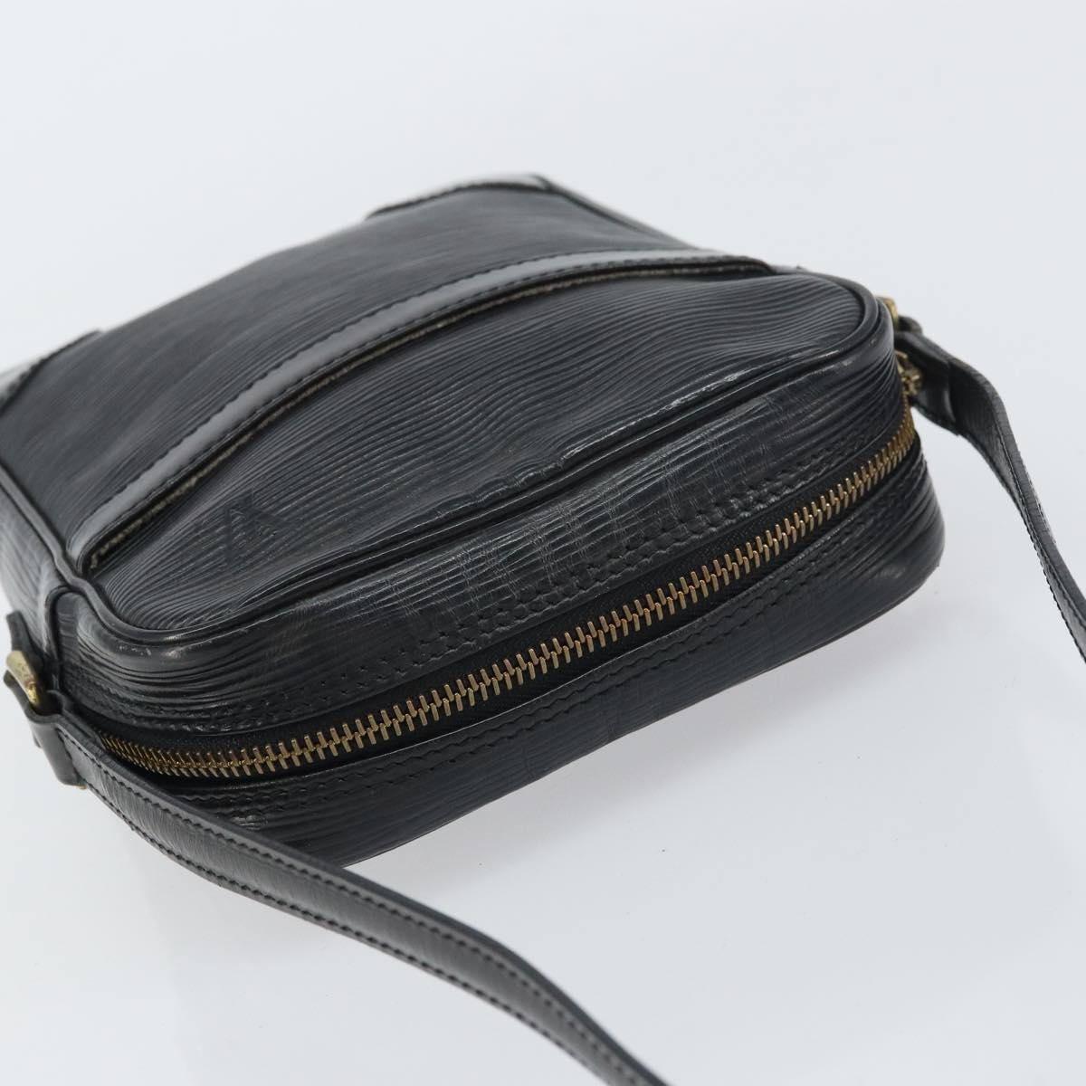 LOUIS VUITTON Epi Danube Shoulder Bag Black M45632 LV Auth bs31282