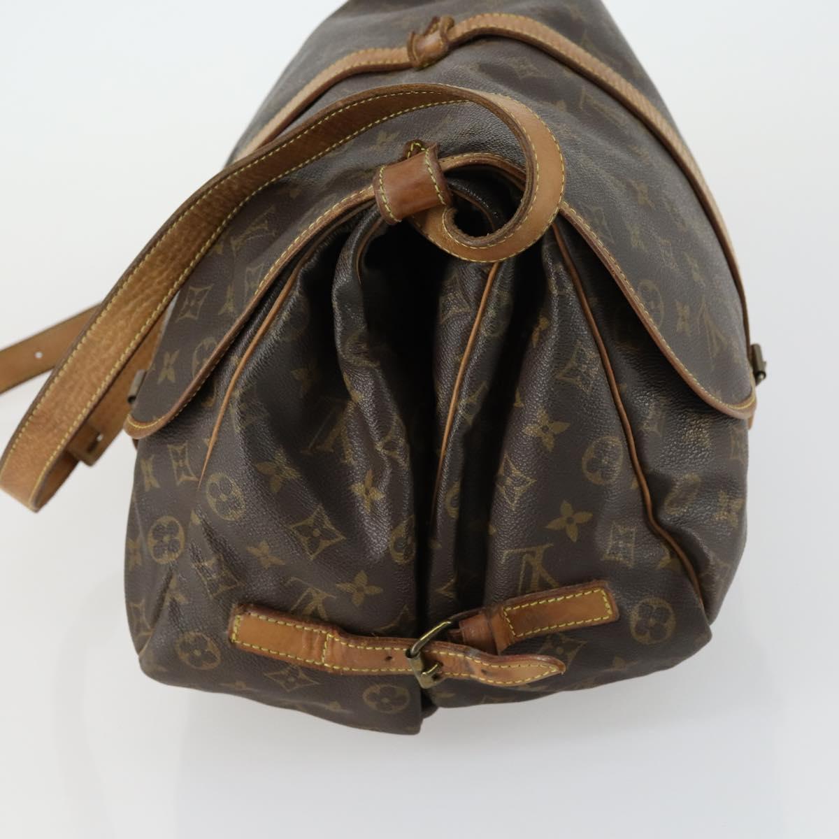LOUIS VUITTON Monogram Saumur 35 Shoulder Bag M42254 LV Auth bs31304