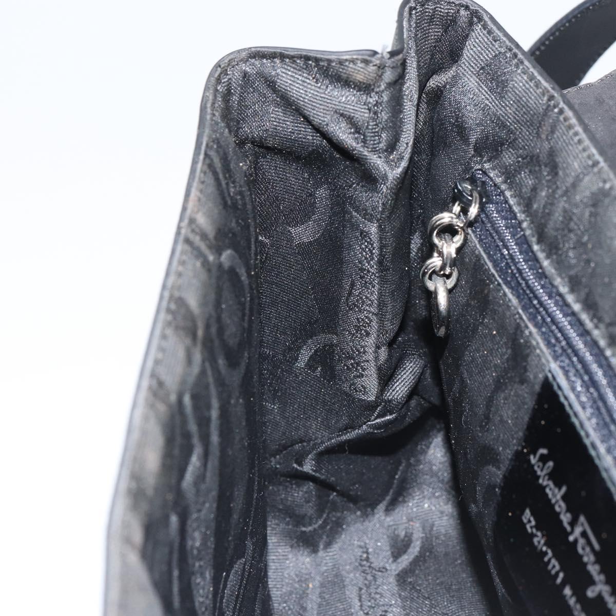 Salvatore Ferragamo Vala Shoulder Bag Patent leather Black Silver Auth bs31352