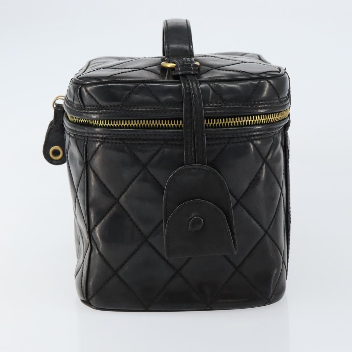 CHANEL Matelasse Vanity Pouch Enamel Black Gold CC Auth bs31398