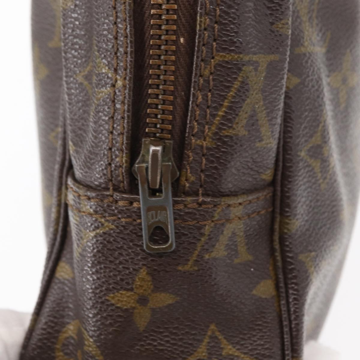 LOUIS VUITTON Monogram Trousse Toilette 28 Clutch Bag M47522 LV Auth bs31665