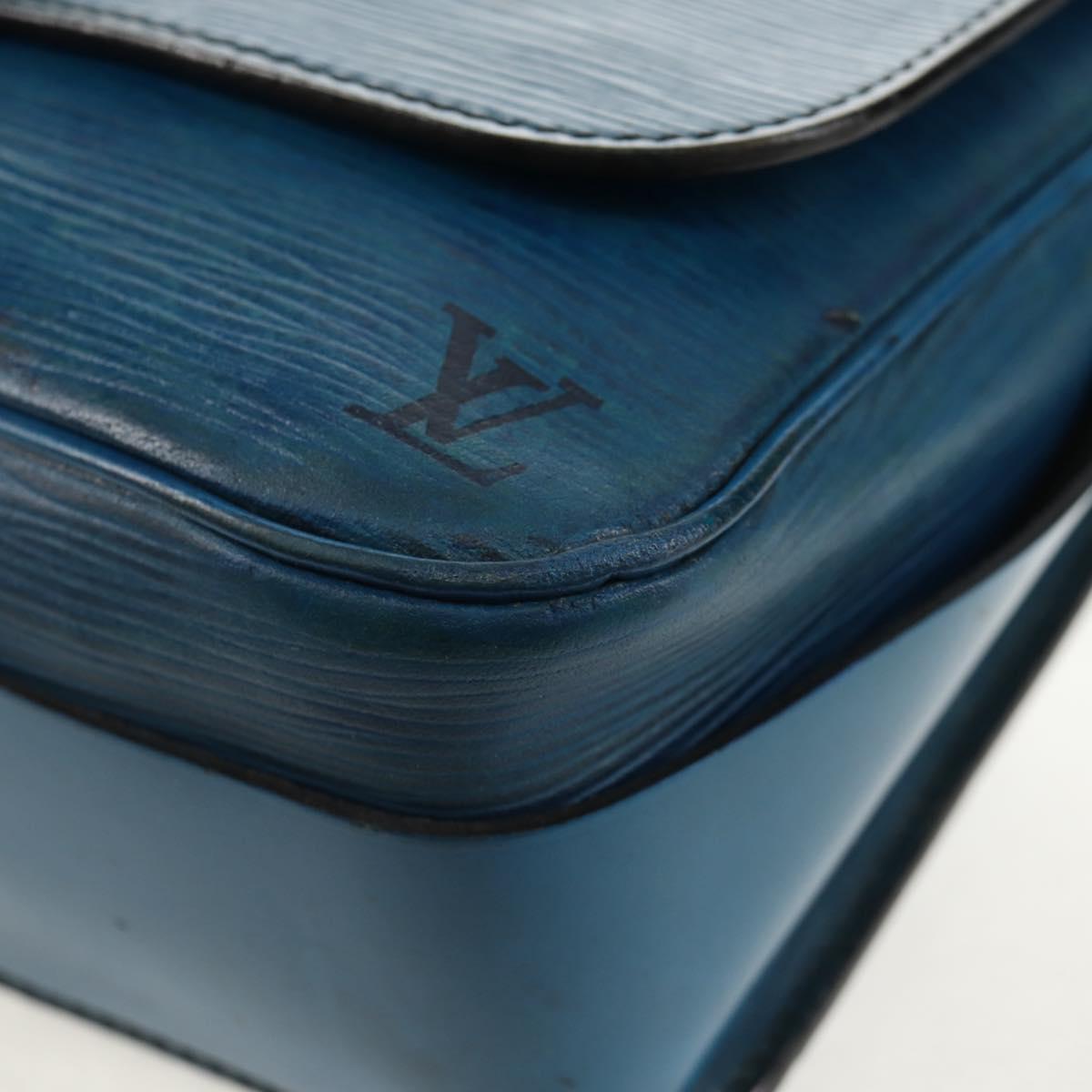 LOUIS VUITTON Epi Cartouchiere MM Shoulder Bag Blue M52245 LV Auth bs31707