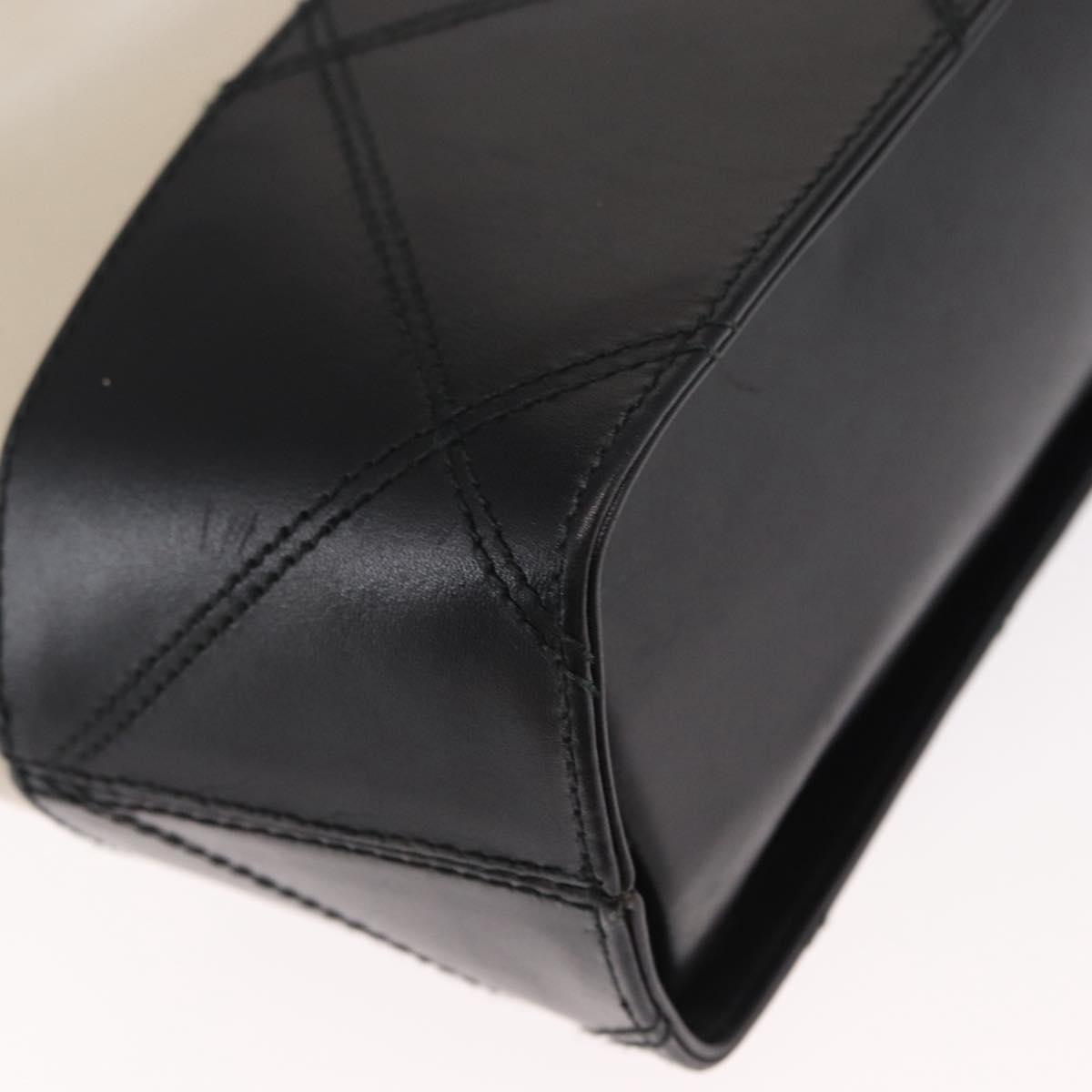 Salvatore Ferragamo Chain Shoulder Bag Leather White Black gold Auth bs31765