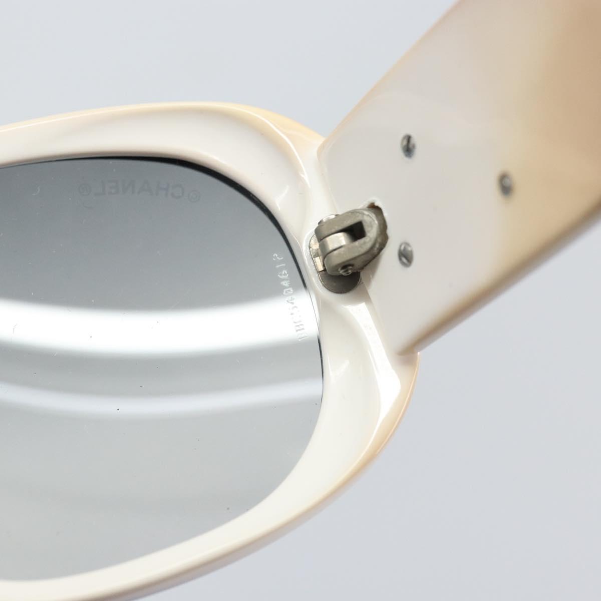 CHANEL Sunglasses plastic White CC Auth bs32159