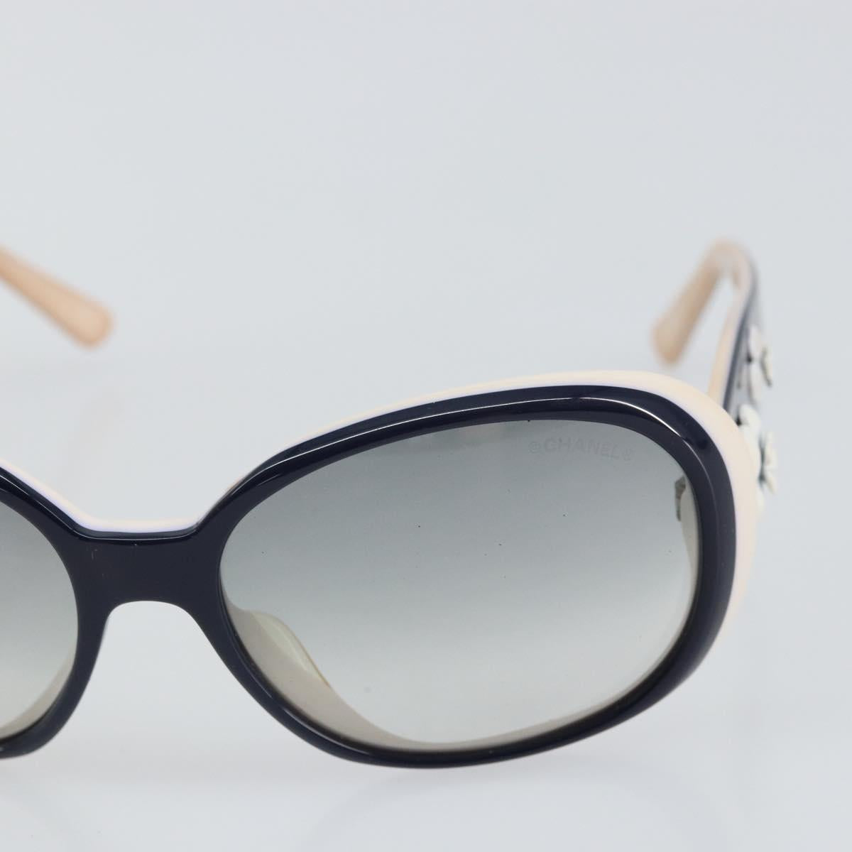 CHANEL Sunglasses plastic White CC Auth bs32159