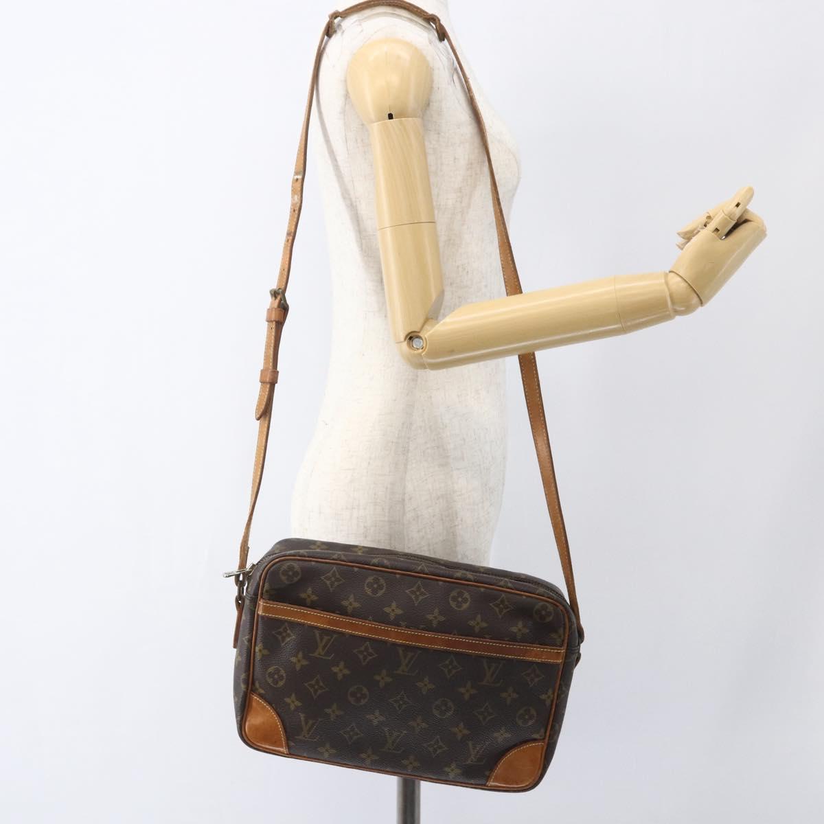 LOUIS VUITTON Monogram Trocadero 30 Shoulder Bag M51272 LV Auth bs32420