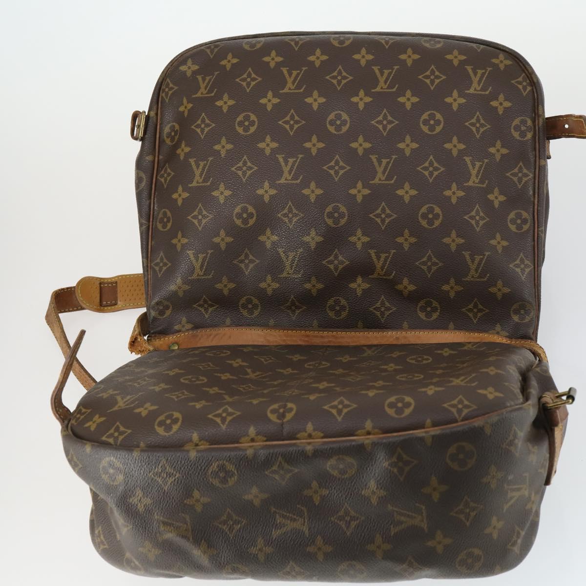 LOUIS VUITTON Monogram Saumur 35 Shoulder Bag M42254 LV Auth bs32527