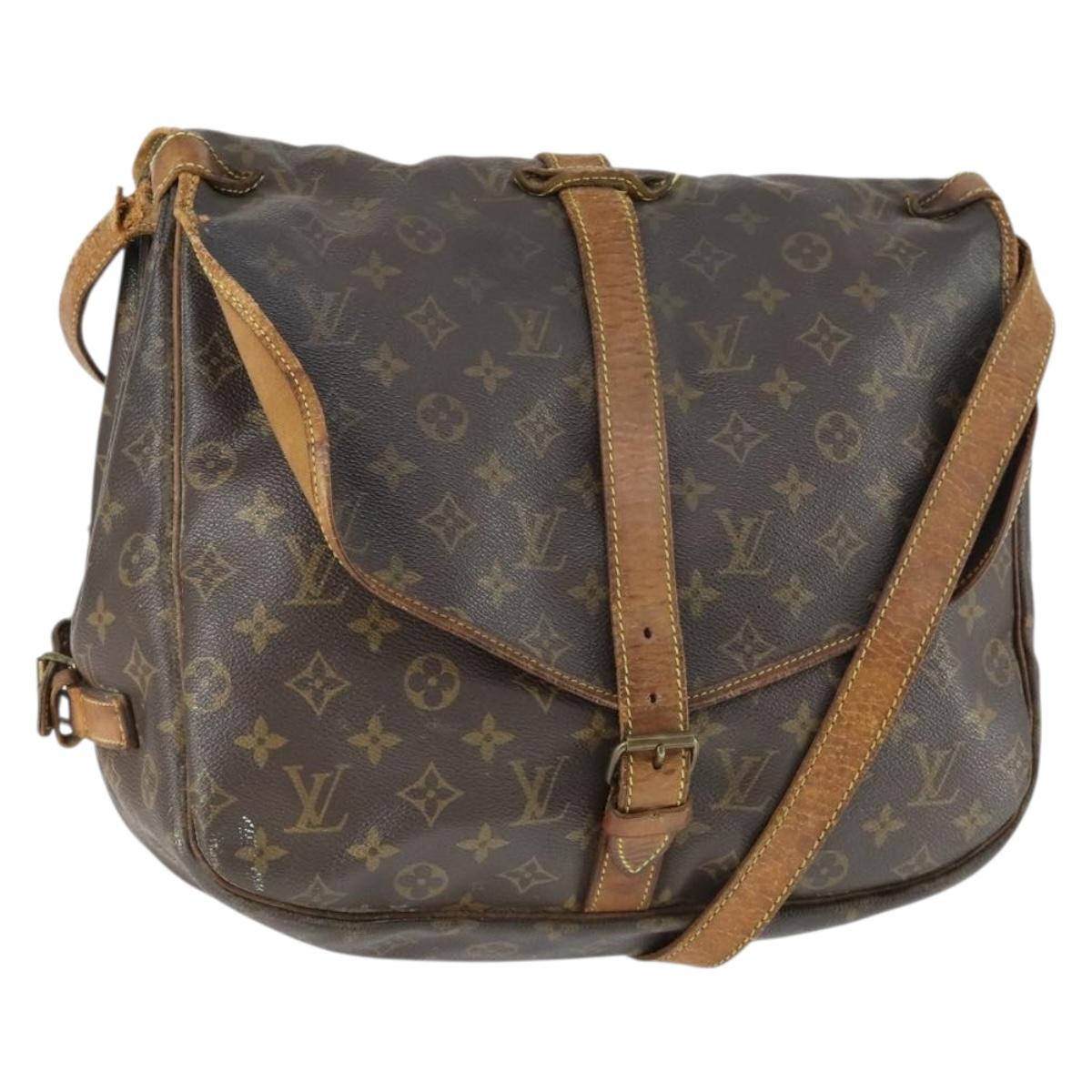 LOUIS VUITTON Monogram Saumur 35 Shoulder Bag M42254 LV Auth bs32527