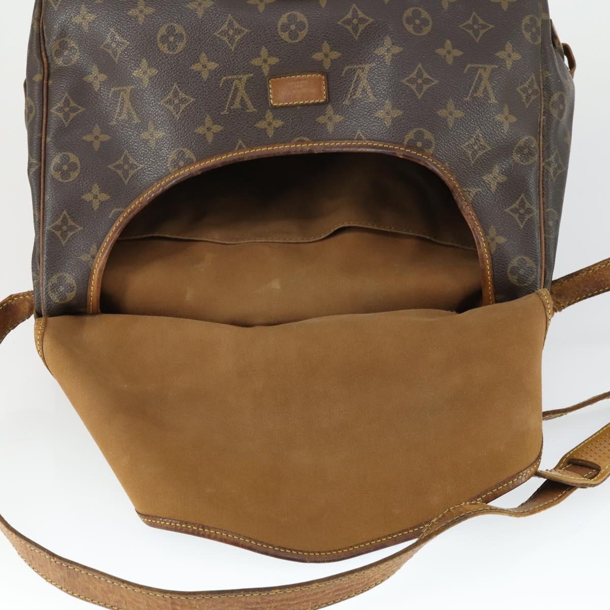LOUIS VUITTON Monogram Saumur 35 Shoulder Bag M42254 LV Auth bs32527
