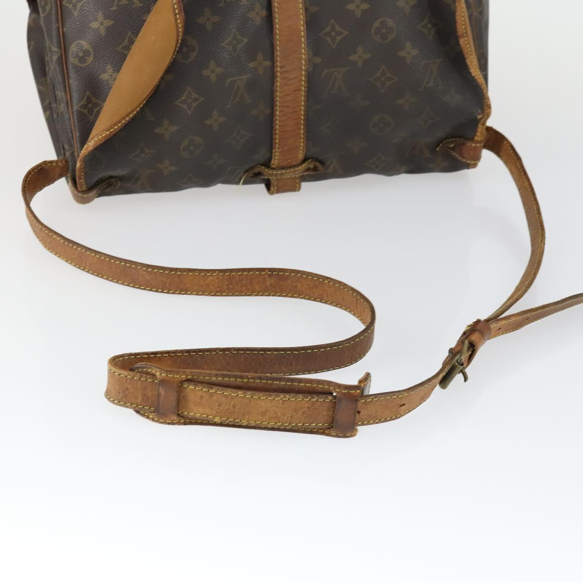 LOUIS VUITTON Monogram Saumur 35 Shoulder Bag M42254 LV Auth bs32527