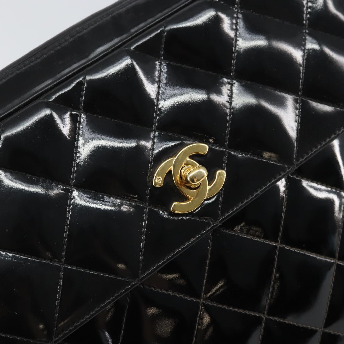 CHANEL Matelasse Shoulder Bag Patent leather Black Gold CC Auth bs32676