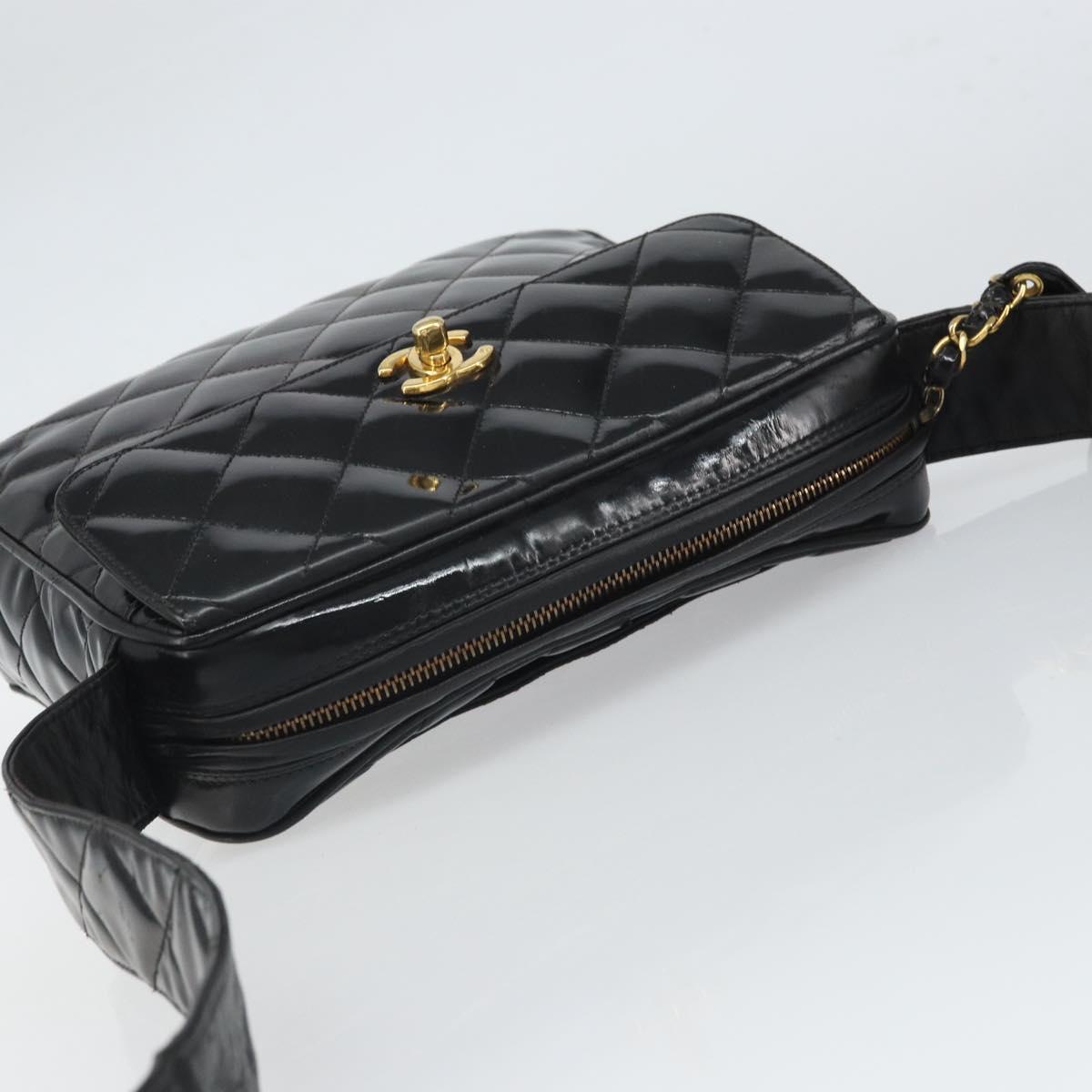 CHANEL Matelasse Shoulder Bag Patent leather Black Gold CC Auth bs32676