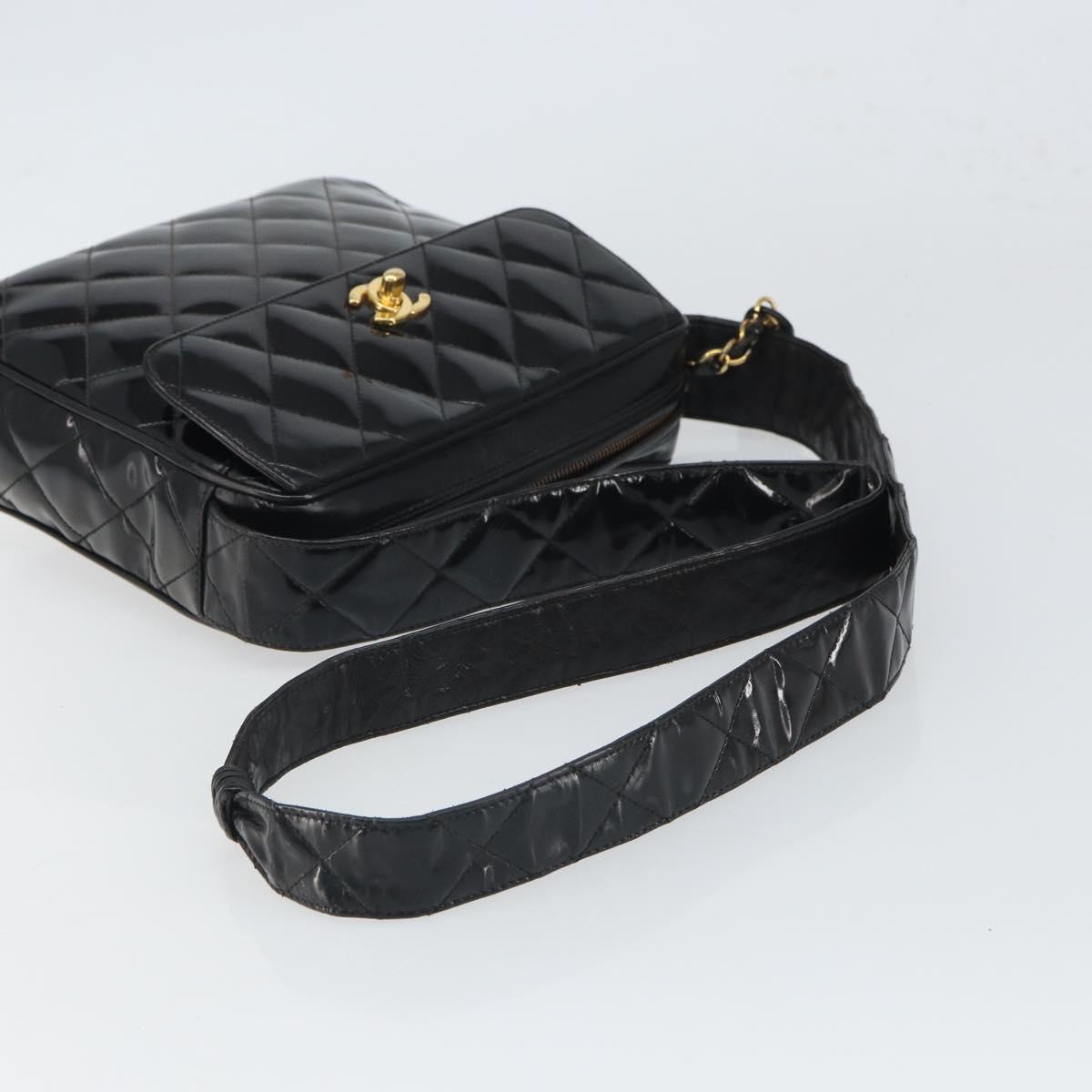 CHANEL Matelasse Shoulder Bag Patent leather Black Gold CC Auth bs32676