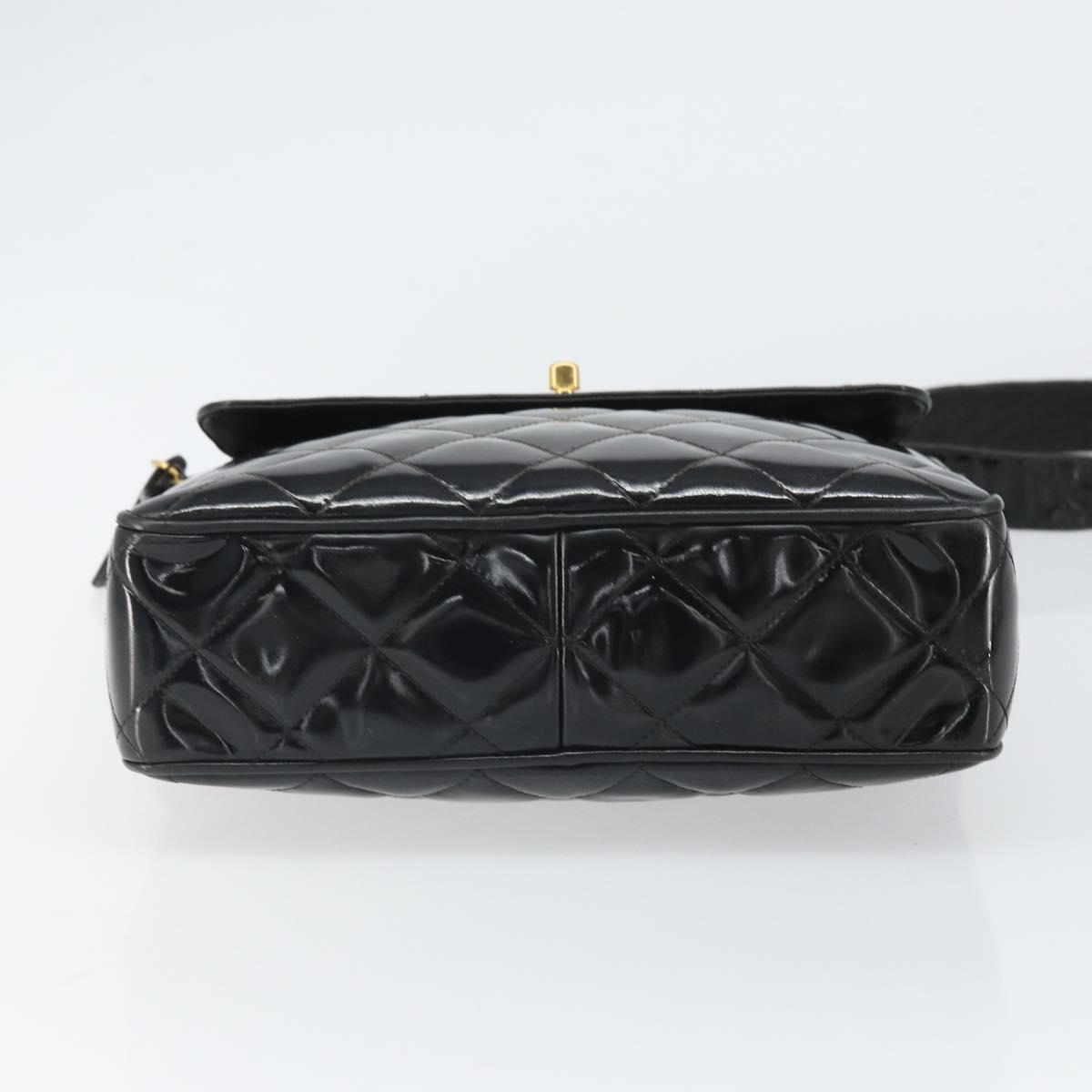 CHANEL Matelasse Shoulder Bag Patent leather Black Gold CC Auth bs32676