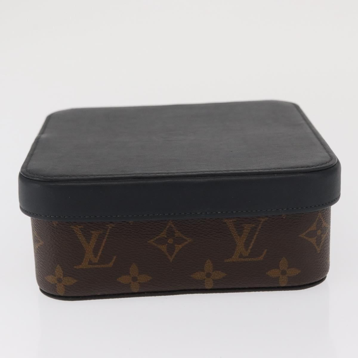 LOUIS VUITTON Monogram Boite Camille GM Pouch Red GI0020 LV Auth bs32805V