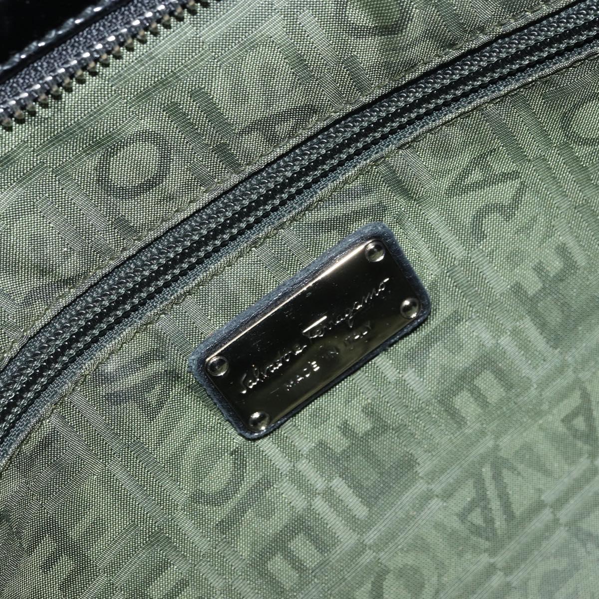 Salvatore Ferragamo Ganchei Hand Bag Patent leather Black Silver Auth bs32886