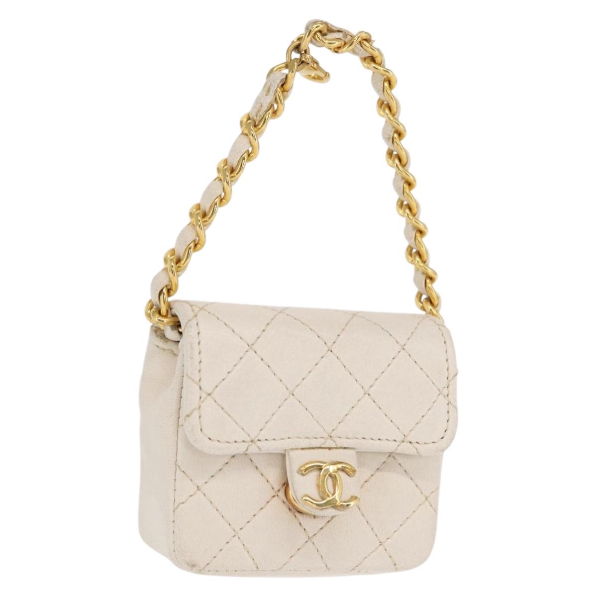 CHANEL Matelasse Key Holder Lamb Skin White Gold CC Auth bs33121
