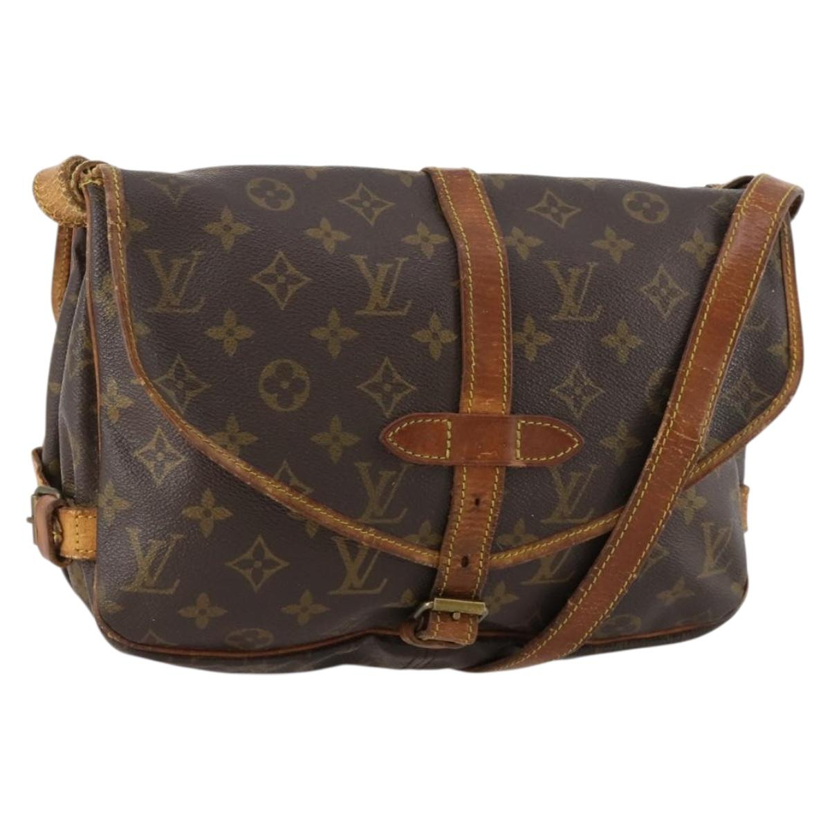 LOUIS VUITTON Monogram Saumur 30 Shoulder Bag M42256 LV Auth bs33212
