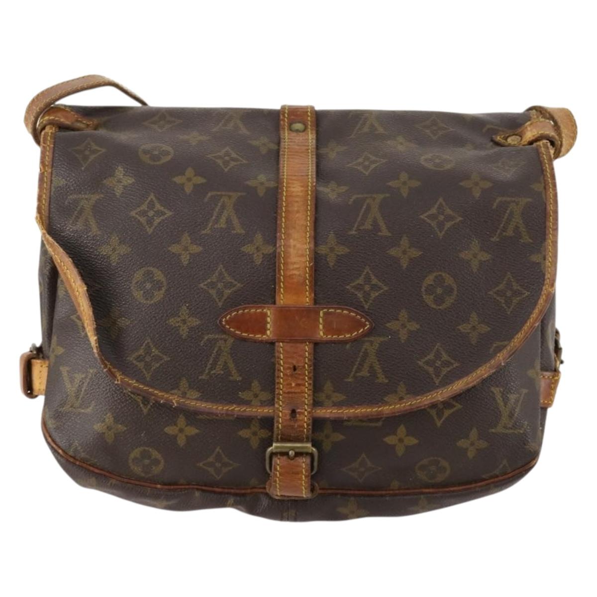 LOUIS VUITTON Monogram Saumur 30 Shoulder Bag M42256 LV Auth bs33212